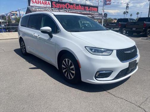 2023 Chrysler Pacifica Hybrid Touring L
