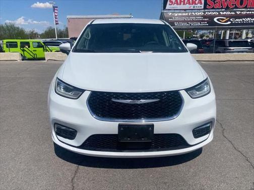 2023 Chrysler Pacifica Hybrid Touring L