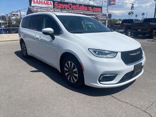 2023 Chrysler Pacifica Hybrid Touring L