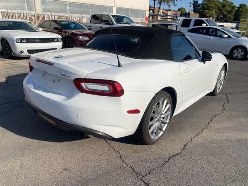 2017 FIAT 124 Spider Base