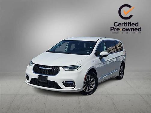 2023 Chrysler Pacifica Hybrid Touring L
