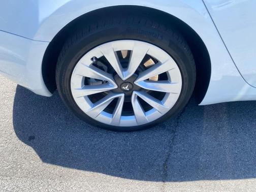 White 2023 Tesla Model 3 Base