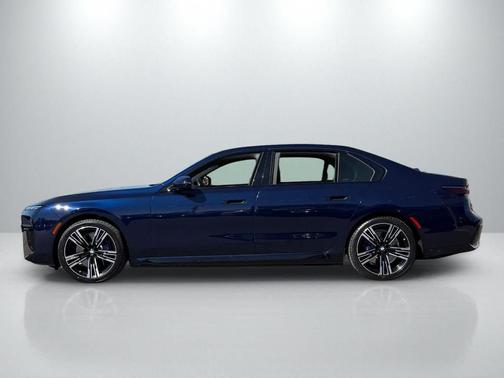 Tanzanite Blue II Metallic 2023 BMW i7 xDrive60
