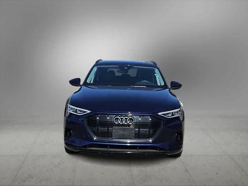 2021 Audi e-tron Premium