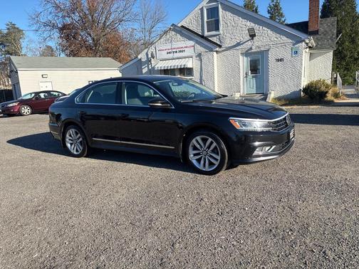 2017 Volkswagen Passat 1.8T SE w/Technology