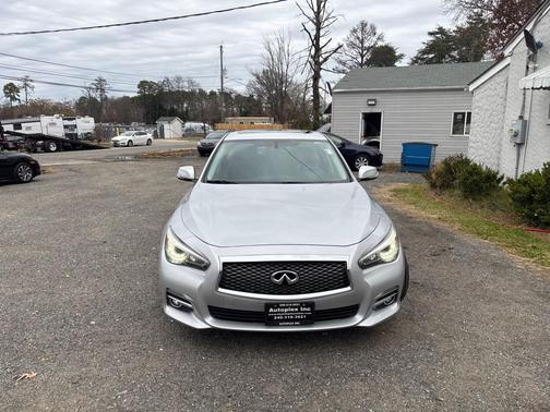2015 INFINITI Q50 Premium