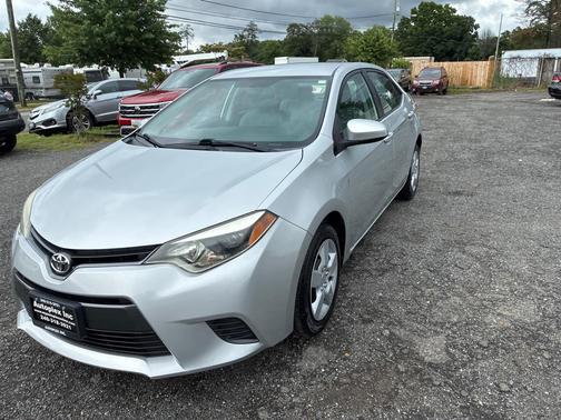 Classic Silver Metallic 2016 Toyota Corolla LE
