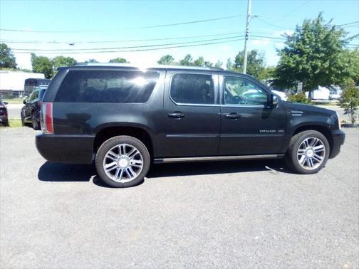 2013 Cadillac Escalade ESV Premium