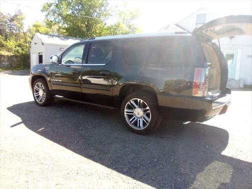 2013 Cadillac Escalade ESV Premium