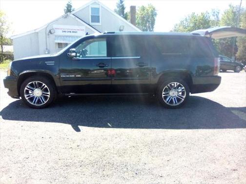 2013 Cadillac Escalade ESV Premium