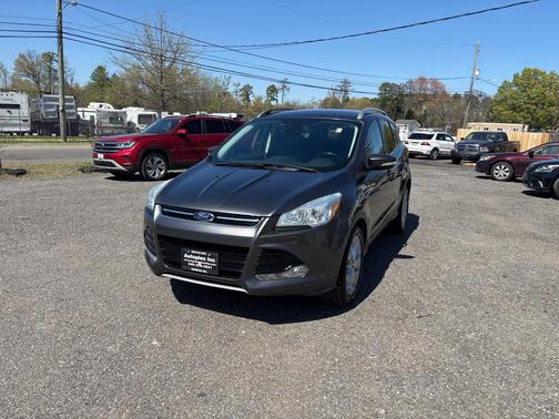 Magnetic 2016 Ford Escape Titanium