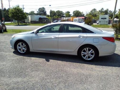 2011 Hyundai SONATA Limited