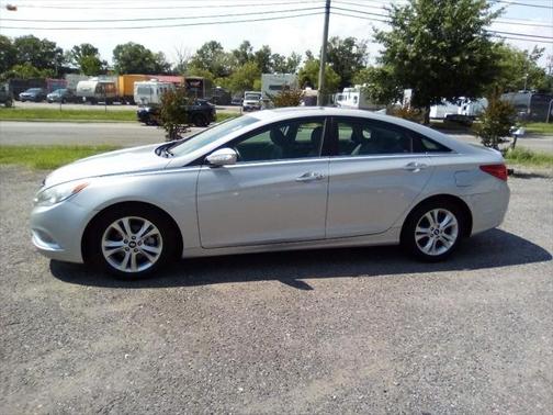 2011 Hyundai SONATA Limited