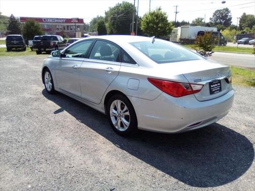2011 Hyundai SONATA Limited