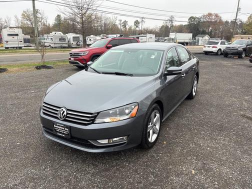 2015 Volkswagen Passat 1.8T Limited Edition