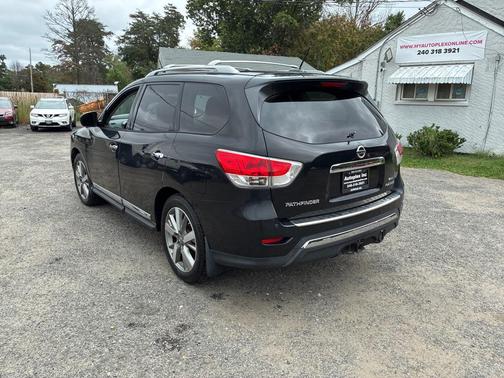 Magnetic Black 2015 Nissan Pathfinder Platinum