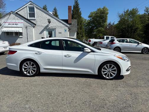 Diamond White Pearl 2016 Hyundai Azera Limited