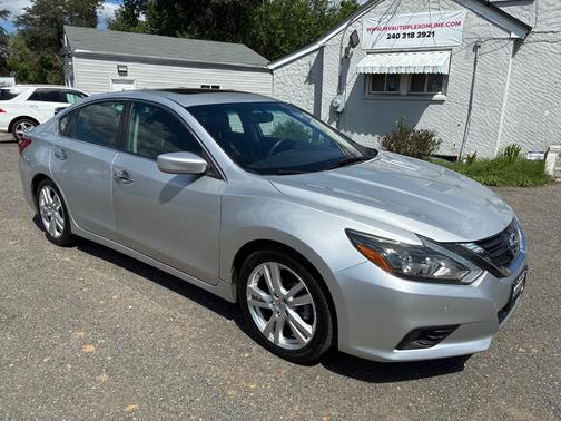 Brilliant Silver 2016 Nissan Altima 3.5 SR