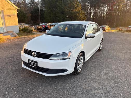 2014 Volkswagen Jetta Auto SE