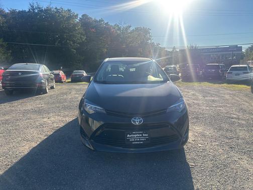 Black Sand Pearl 2017 Toyota Corolla LE