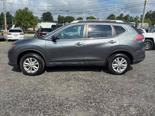Gun Metallic 2015 Nissan Rogue SV