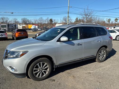 2013 Nissan Pathfinder Platinum