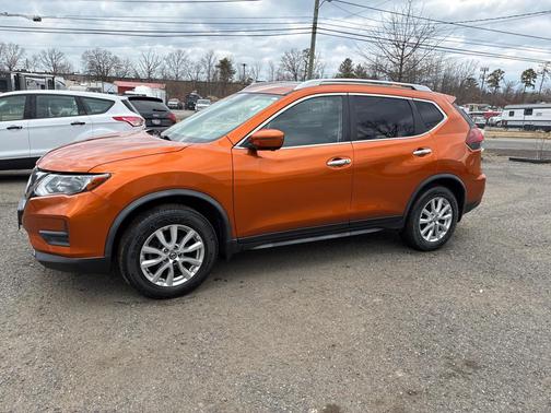 2018 Nissan Rogue SV