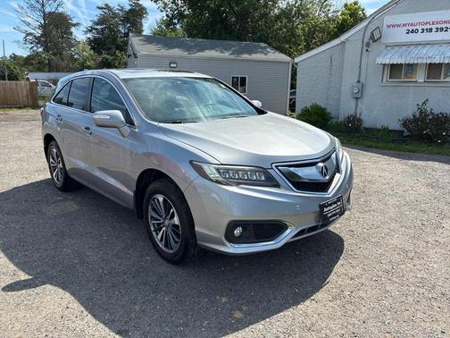 Lunar Silver Metallic 2018 Acura RDX Advance Package