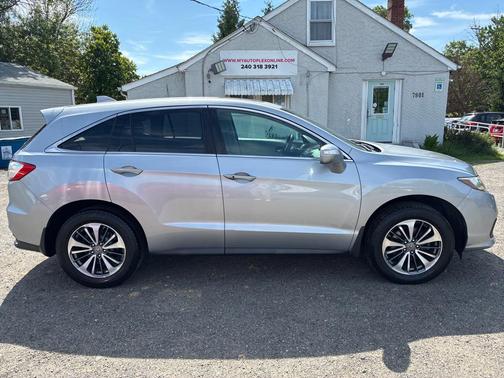 Lunar Silver Metallic 2018 Acura RDX Advance Package