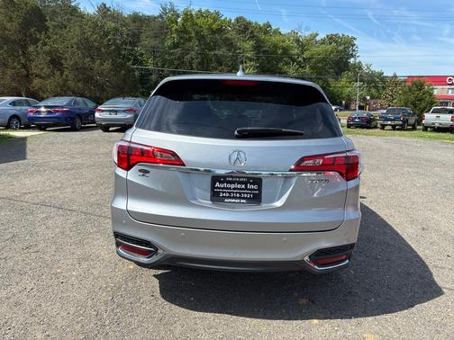 Lunar Silver Metallic 2018 Acura RDX Advance Package