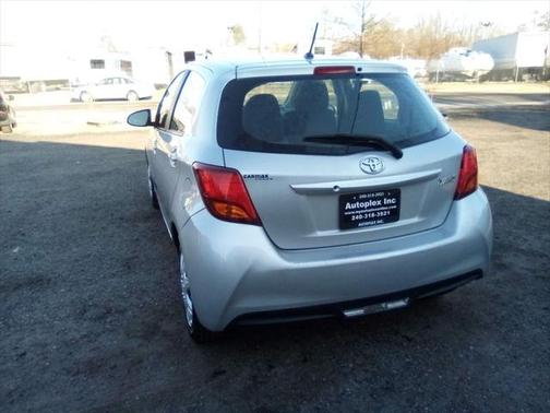 2017 Toyota Yaris L