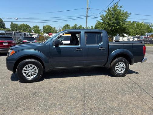 Arctic Blue Metallic 2017 Nissan Frontier SV