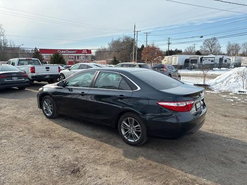 2015 Toyota Camry SE