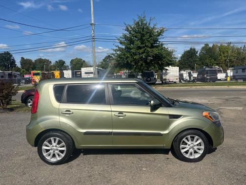 2013 Kia Soul +