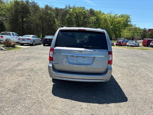 Billet Silver Metallic Clearcoat 2014 Chrysler Town & Country Touring