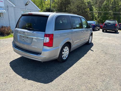 Billet Silver Metallic Clearcoat 2014 Chrysler Town & Country Touring