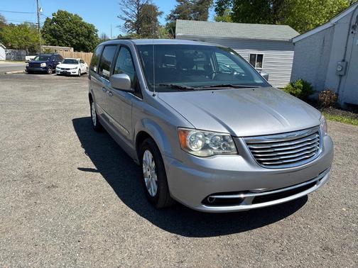 Billet Silver Metallic Clearcoat 2014 Chrysler Town & Country Touring