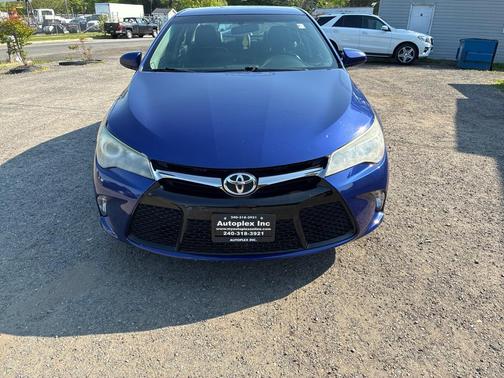 Blue Crush Metallic 2015 Toyota Camry SE