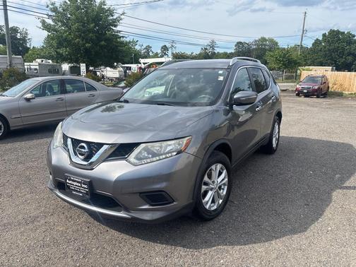 Gun Metallic 2015 Nissan Rogue SV