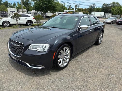 Maximum Steel Metallic Clearcoat 2018 Chrysler 300 Limited