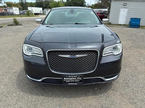 Maximum Steel Metallic Clearcoat 2018 Chrysler 300 Limited