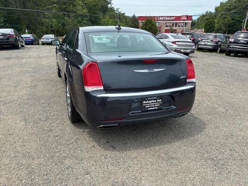 Maximum Steel Metallic Clearcoat 2018 Chrysler 300 Limited