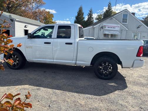 Bright White Clearcoat 2016 RAM 1500 Tradesman/Express