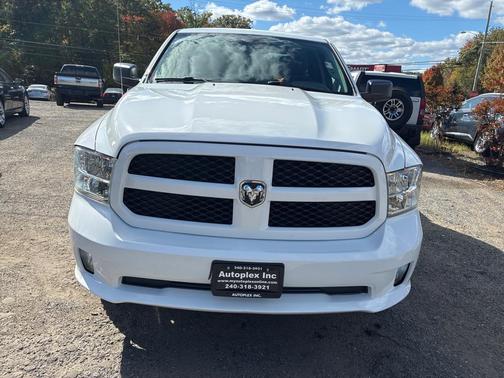 Bright White Clearcoat 2016 RAM 1500 Tradesman/Express