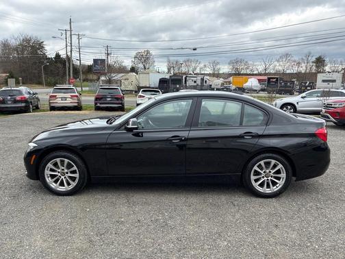 BLACK 2017 BMW 320 i