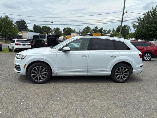 WHITE 2018 Audi Q7 3.0T Premium Plus