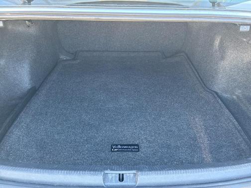 Reflex Silver Metallic 2016 Volkswagen Passat 1.8T SE