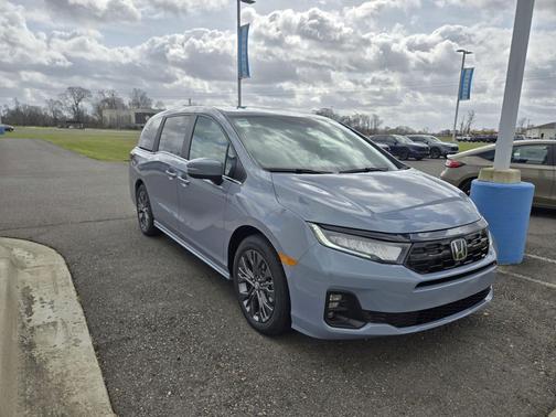 Sonic Gray Pearl 2026 Honda Odyssey Touring