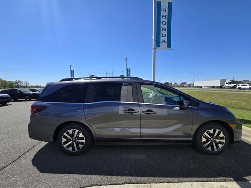 Modern Steel Metallic 2026 Honda Odyssey EX-L