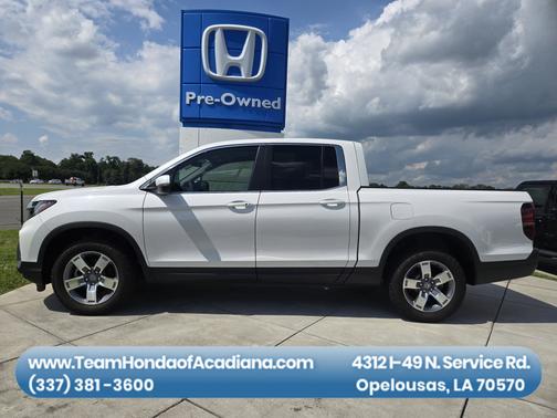 Platinum White Pearl 2025 Honda Ridgeline